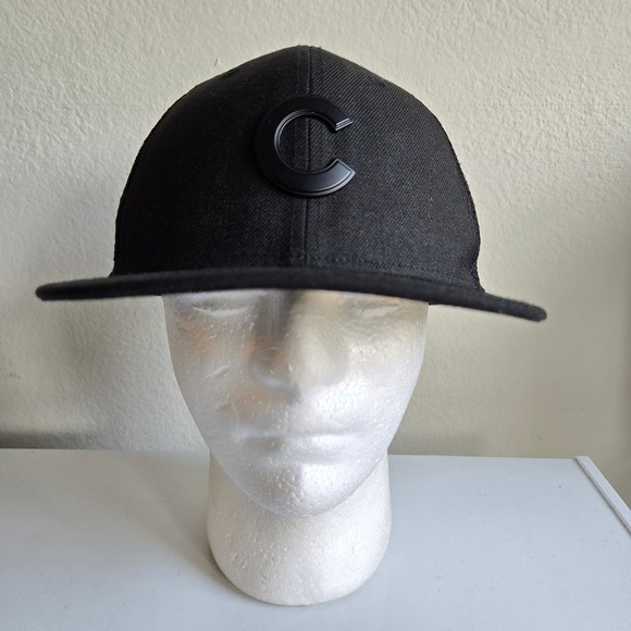 New Era 9FIFTY MLB Chicago Cubs All Black Trucker Hat Adjustable Adult‎ Cap - Picture 2 of 8